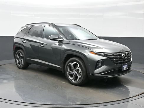 Certified 2023 Hyundai Tucson Limited AWD/4WD image 8