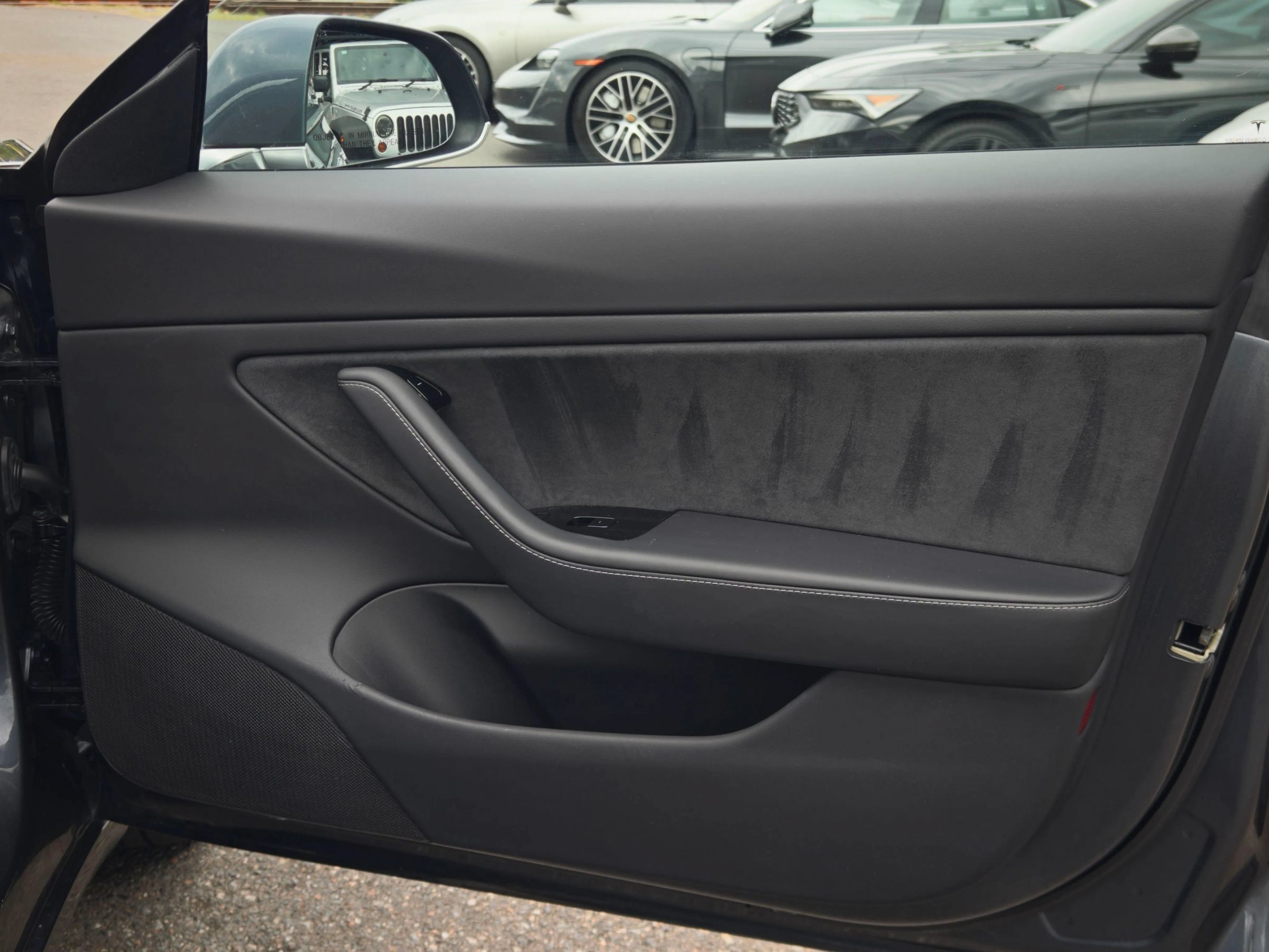 Used 2018 Tesla Model 3 Long Range RWD image 30