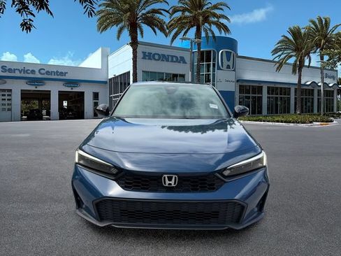 Used 2025 Honda Civic Sport image 3