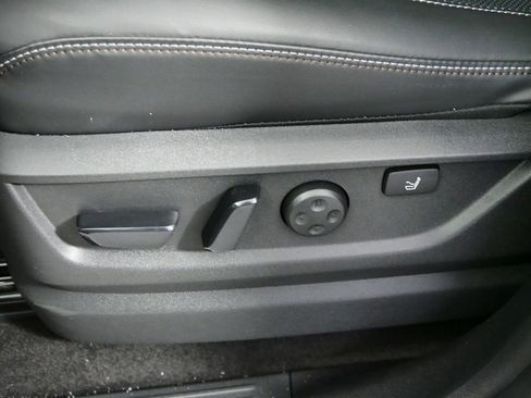 New 2025 Nissan Armada Platinum Reserve image 22