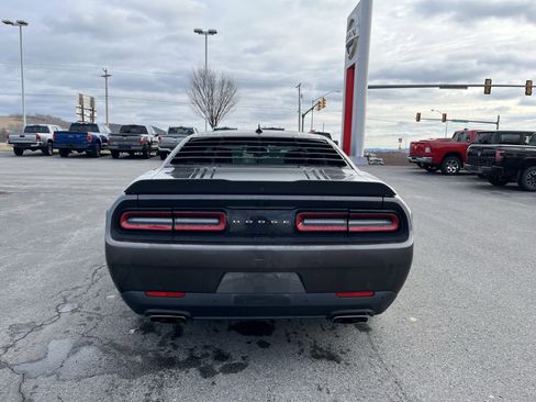Used 2018 Dodge Challenger R/T Scat Pack image 4