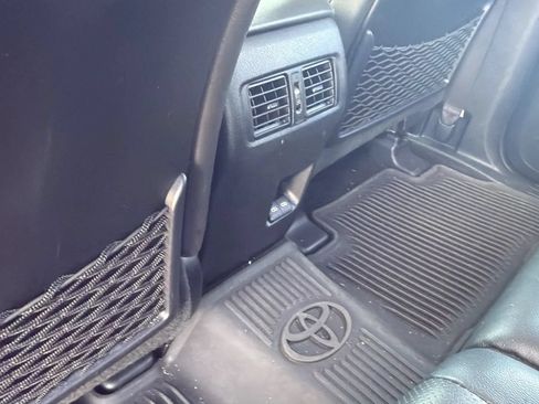 Used 2024 Toyota 4Runner Limited AWD/4WD image 14