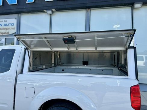 Used 2020 Nissan Frontier S RWD image 9