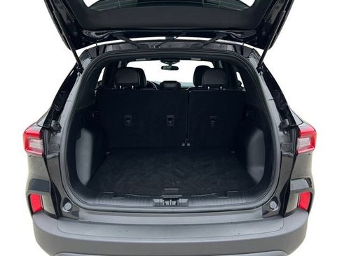 Certified 2025 Ford Escape ST-Line AWD/4WD image 18