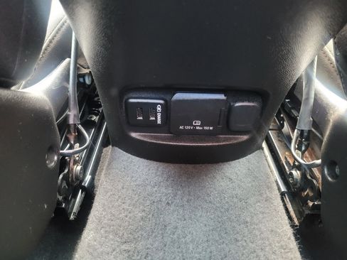 Used 2016 Chevrolet Malibu LT image 16