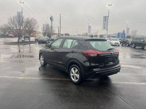 Used 2024 Nissan Kicks S image 12