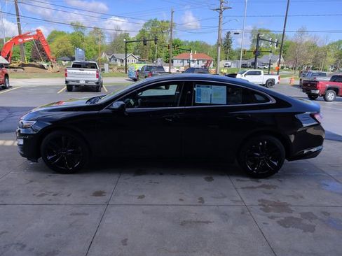 Used 2024 Chevrolet Malibu LT w/ Midnight Edition FWD image 5