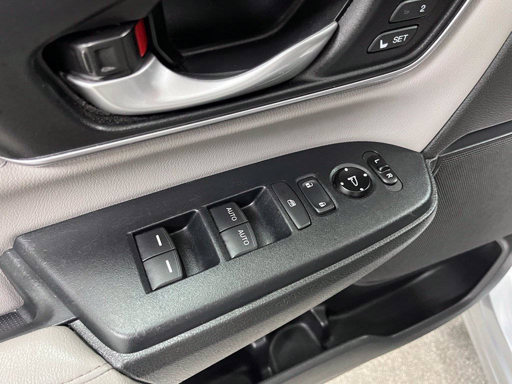 Used 2017 Honda CR-V EX-L image 21