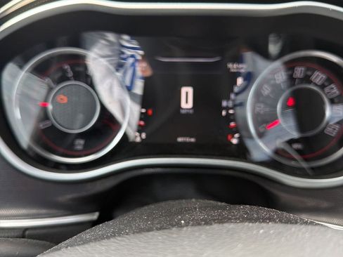 Used 2015 Dodge Challenger R/T Plus RWD image 6