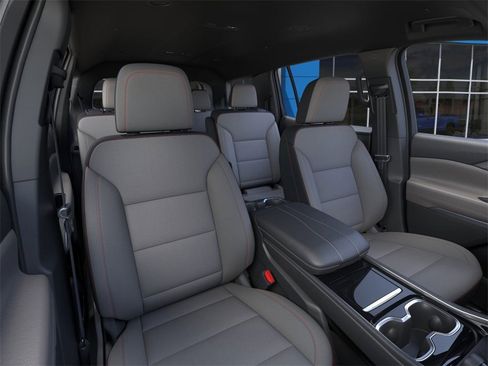 New 2026 Chevrolet Traverse LT w/ Driver Confidence Package image 16