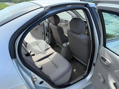 Used 2005 Dodge Neon SXT FWD image 20