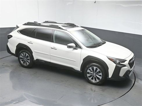 Certified 2025 Subaru Outback Touring XT w/ Tech Package 3 image 42