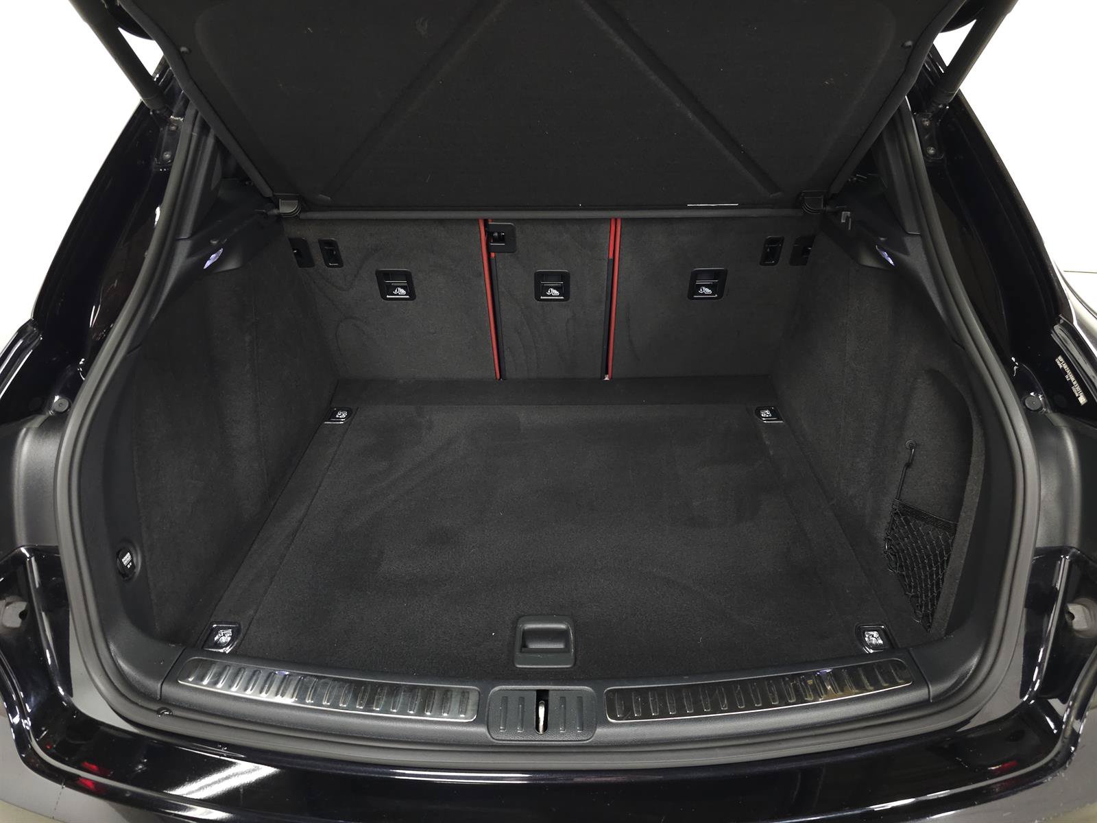 Used 2021 Porsche Macan S AWD/4WD image 7