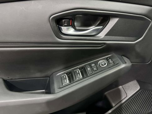 Used 2025 Honda Accord SE image 12