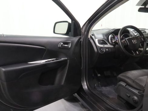 Used 2016 Dodge Journey SXT w/ Comfort/Convenience Group AWD/4WD image 10