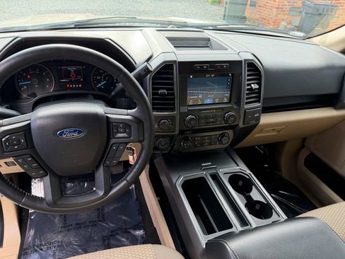 Used 2018 Ford F150 XLT w/ Equipment Group 302A Luxury AWD/4WD image 16