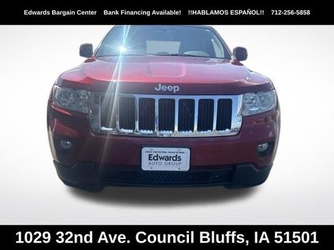 Used 2012 Jeep Grand Cherokee Laredo AWD/4WD image 2