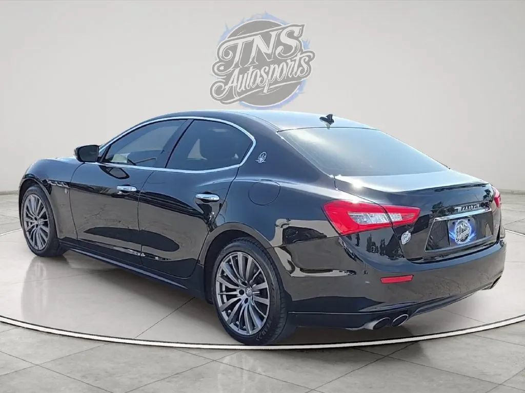 Used 2017 Maserati Ghibli RWD image 3