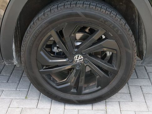 Used 2022 Volkswagen Atlas SE image 36