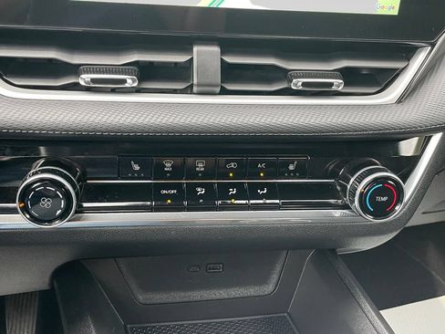 Certified 2025 Chevrolet Equinox LT AWD/4WD image 25