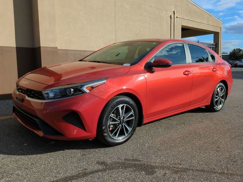 Used 2023 Kia Forte LXS w/ LXS Technology Package image 8