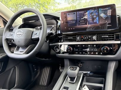 New 2026 Nissan Pathfinder SV w/ SV Premium Package