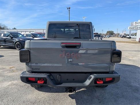 Used 2022 Jeep Gladiator Mojave w/ Cold Weather Group image 4