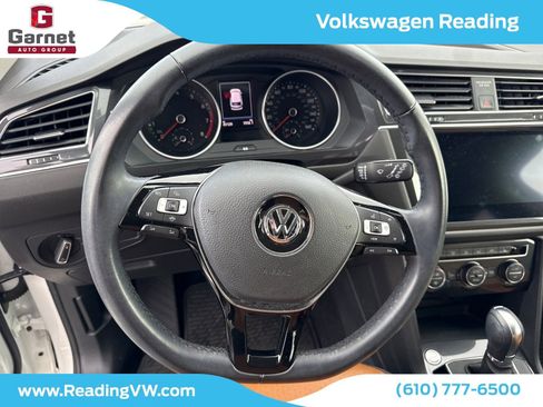 Used 2019 Volkswagen Tiguan SE w/ Panoramic Sunroof Package image 15