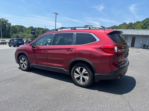 Used 2021 Subaru Ascent Premium w/ Convenience Package AWD/4WD image 4