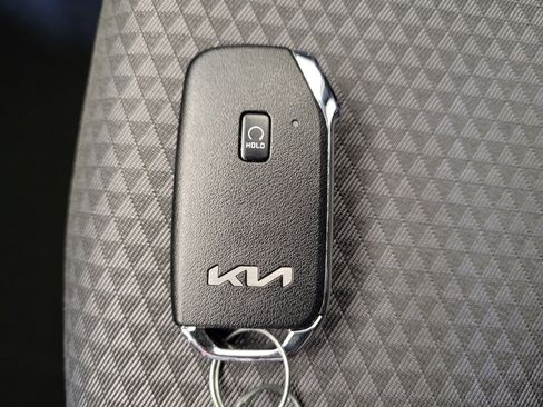 Used 2025 Kia Soul S image 32