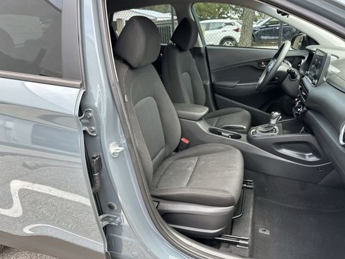 Used 2022 Hyundai Kona SEL w/ Cargo Package AWD/4WD image 9