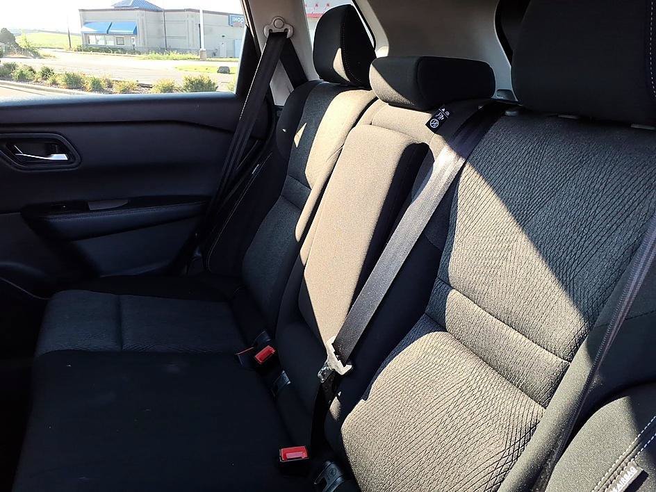 Used 2024 Nissan Rogue SV AWD/4WD image 18
