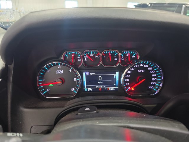 Used 2019 Chevrolet Suburban LT AWD/4WD image 7
