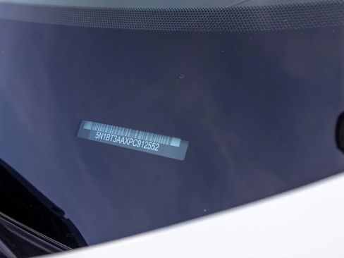 Used 2023 Nissan Rogue S FWD image 9