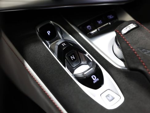 Used 2023 Chevrolet Corvette Stingray Premium Cpe w/ Z51 Performance Package image 39