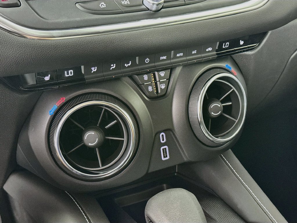 New 2026 Chevrolet Blazer LT w/ Convenience Package FWD image 17