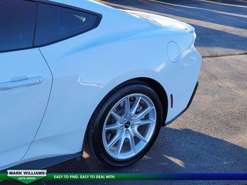 Used 2024 Ford Mustang GT Premium image 10