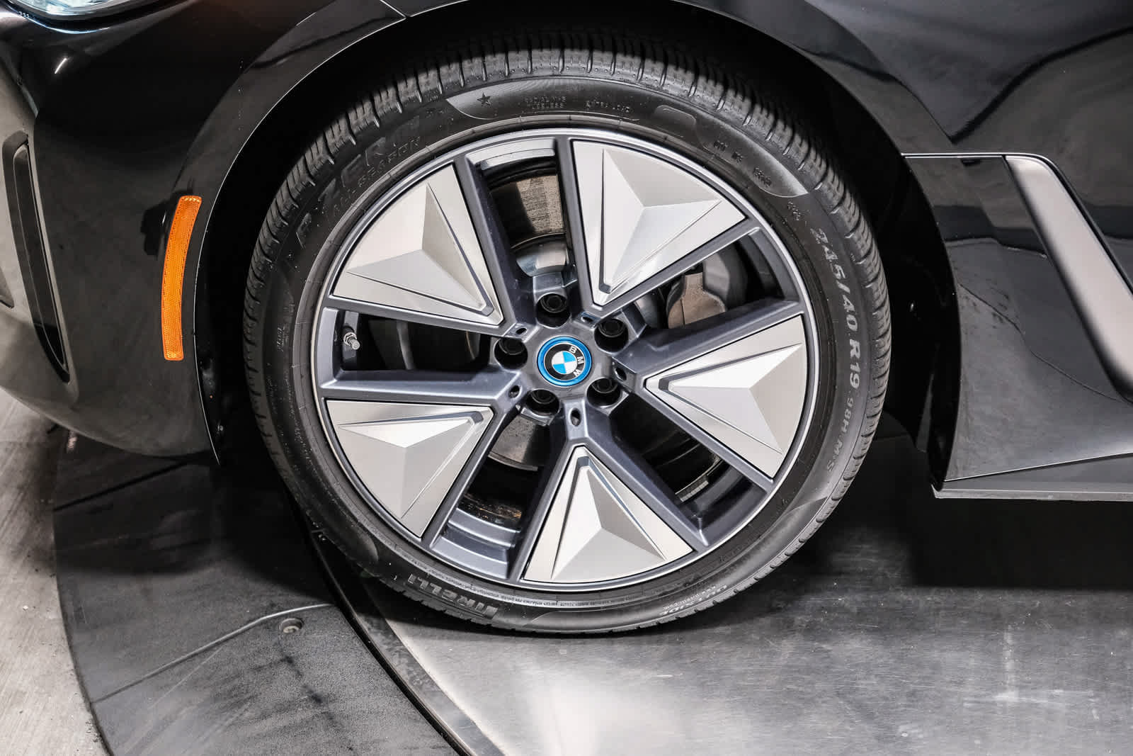 Used 2024 BMW i4 eDrive35 w/ Convenience Package RWD image 10