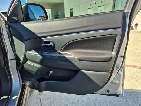 Used 2025 Mitsubishi Outlander Sport LE image 68