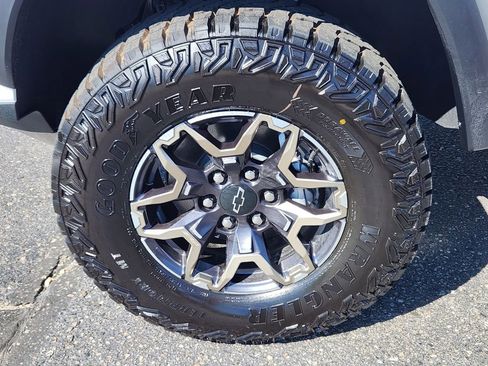 New 2025 Chevrolet Colorado ZR2 w/ Off-Road Front Bumper Package image 7