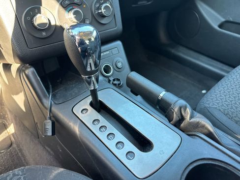 Used 2009 Pontiac G6 Sedan image 16