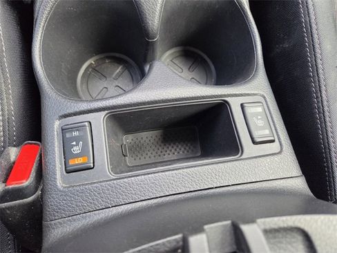 Used 2018 Nissan Rogue SV image 27