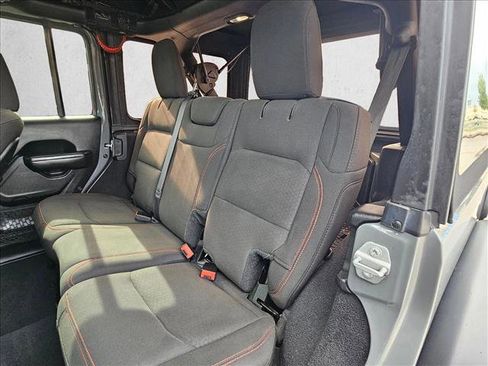 Used 2019 Jeep Wrangler Unlimited Rubicon AWD/4WD image 16