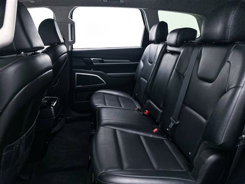 Used 2022 Kia Telluride LX image 35