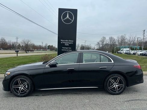 Used 2026 Mercedes-Benz E 350 4MATIC Sedan image 2