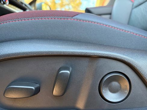 New 2026 Chevrolet Equinox RS image 13