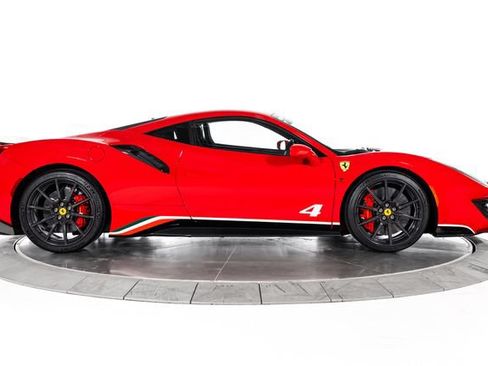 Used 2019 Ferrari 488 Pista Coupe RWD image 14