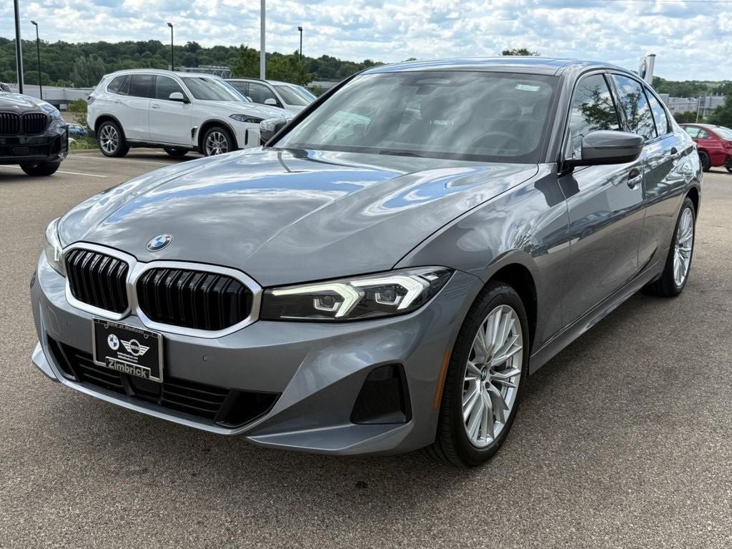 Used 2023 BMW 330i xDrive Sedan w/ Premium Package AWD/4WD image 8