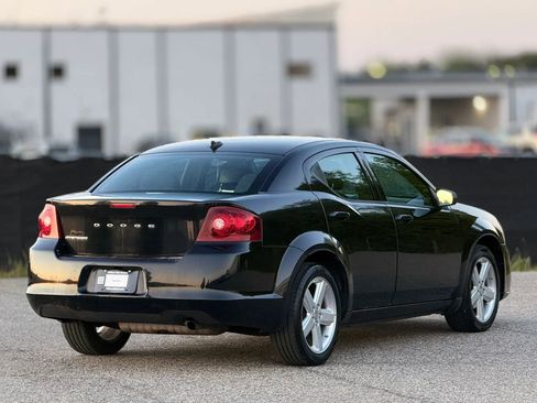 Used 2013 Dodge Avenger SE FWD image 8