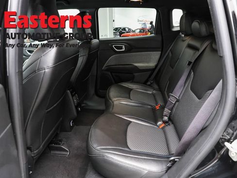 Used 2024 Jeep Compass Latitude AWD/4WD image 20